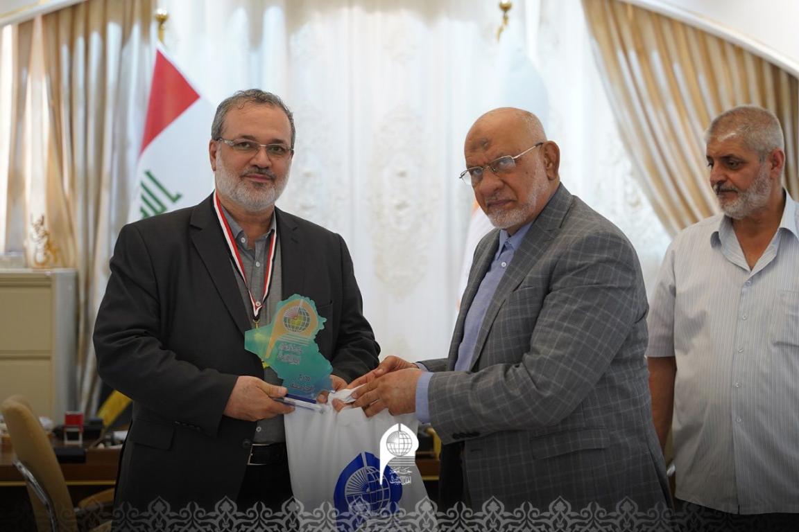 وفد من جامعة ازادي يزور جامعة اهل البيت عليهم السلام
